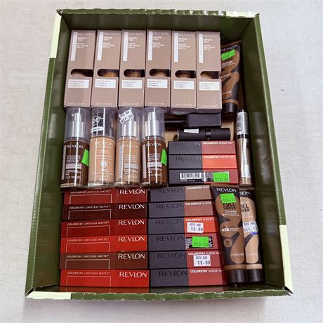New Revlon Cosmetics Lot