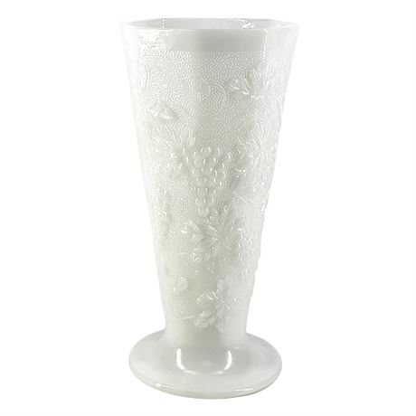 Anchor Hocking 'Vintage Milk Glass' 9 Inch Flower Vase