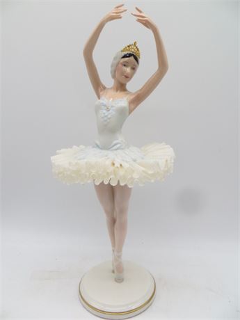 1986 Swan Lake Ballerina by Franklin Mint MIB