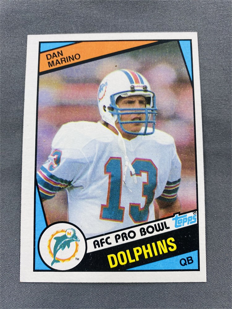 Sold at Auction: 1984 Topps Dan Marino Rookie Card Mint