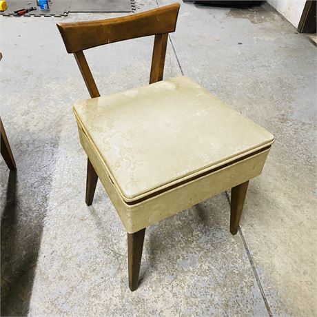 Danish MidCentury Valet Chair