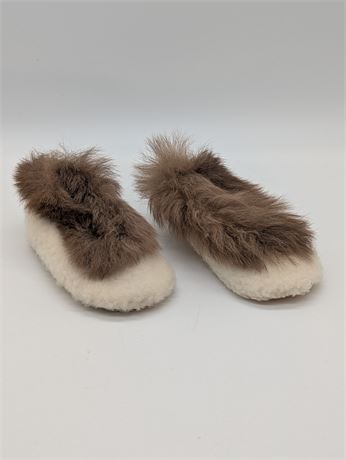 Adorable Alpaca Baby Child Slippers Sz 18 White Brown