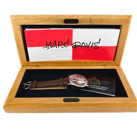NIB Marc Davis Signature Series Cruella de Vil Watch