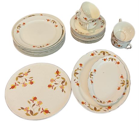 Jewel Tea Autumn Leaf Plates & Cups