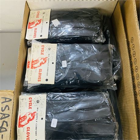 20 Pairs NOS Motorcycle Gloves - Medium