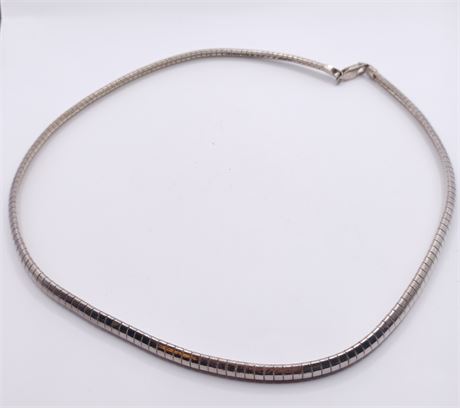 Heavy Sterling necklace Italy 29.7 G approximately 18 in