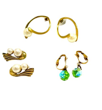 Vtg Mixed Earring Lot Including Trifari