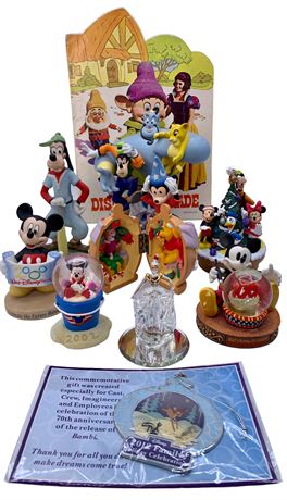 10 pc Disney Character Collectibles: Mickey, Pluto, Pooh, Cinderella