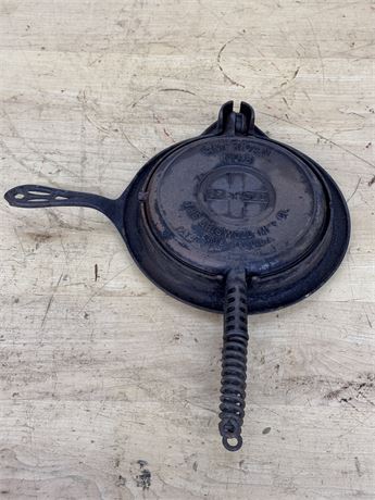 Griswold American No. 8 Waffle Iron