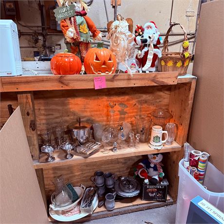 Holiday + Houseware Lot