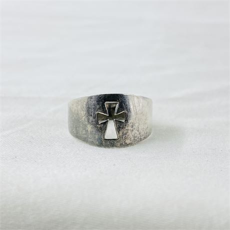3.6g Sterling Ring Size 7.5
