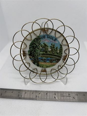 Blue Hole Dish With Wire Decor