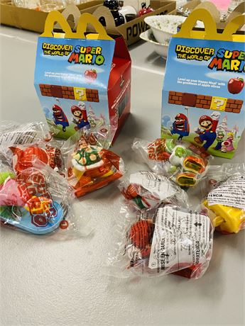 Super Mario Toys in Orig Happy Meal Boxes