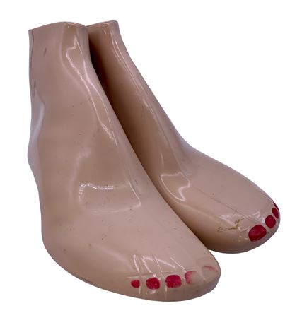 1940s Department Store Ladies Foot Low Heel Shoe Display Form