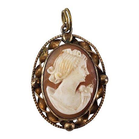 Victorian Hand Carved Cameo Pendant