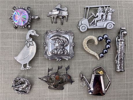 10 Vintage Costume Jewelry Brooches