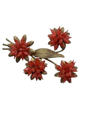 Vintage plastic flower and goldtone brooch