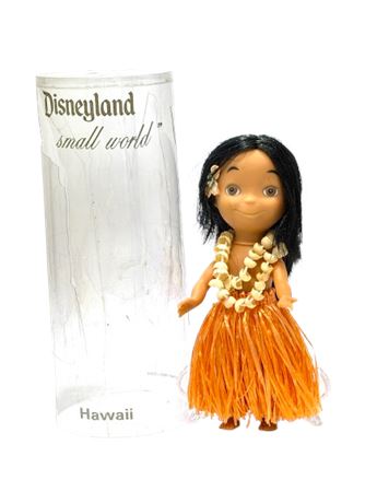 Vtg Disneyland Small World Hawaiian Doll