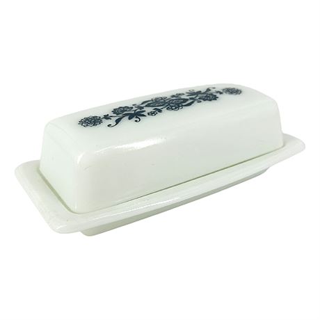Pyrex Old Town 72-B Covered Butter Dish