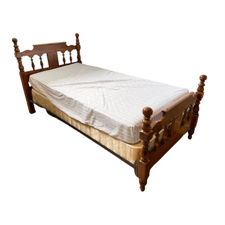 Colonial Style Maple Twin Bed