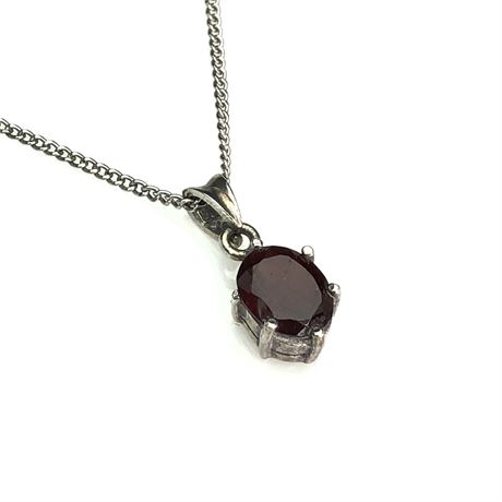 Vintage Enchanting Sterling Silver Old Garnet Solitaire Pendant Necklace