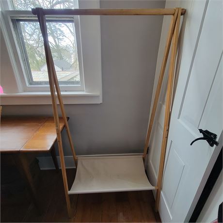 Collapsible Clothing Rack