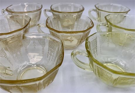 8 Hocking Glass 1930s Princess Topaz & Apricot Teacups