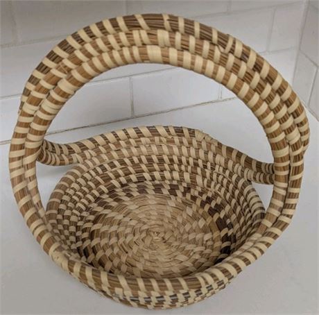 Dorothy Washington Sweetgrass Basket South Carolina Handmade Handwoven 8"X 8.25"