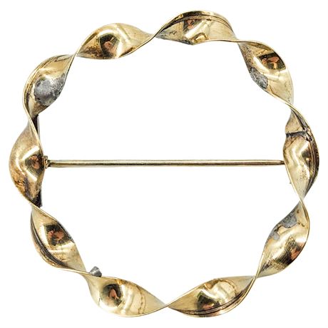 Vintage Gold Tone Twisted Ribbon Circle Brooch