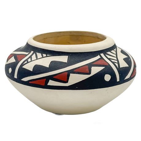 Signed Native American Ceramic Bowl