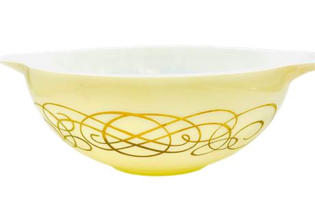 1950's Pyrex Golden Scroll Cinderella 4 QT Bowl
