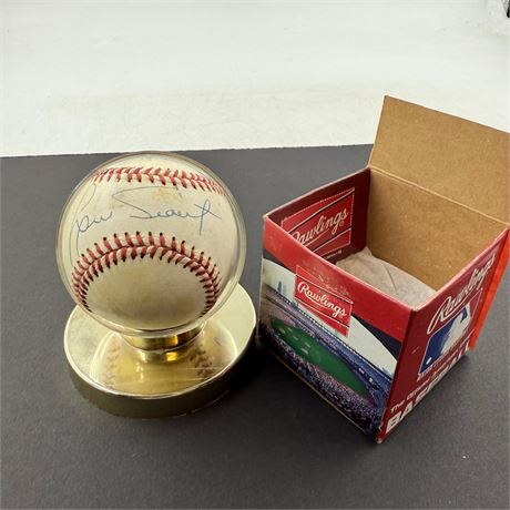 Luis Tiant Signed Baseball