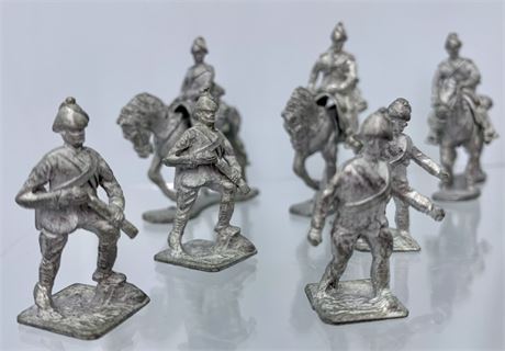 15 Miniature Vintage Military Lead Soldiers & Horses