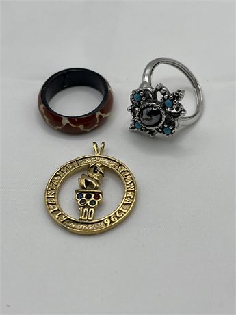 Atlantic Olympic Games pendant & rings lot