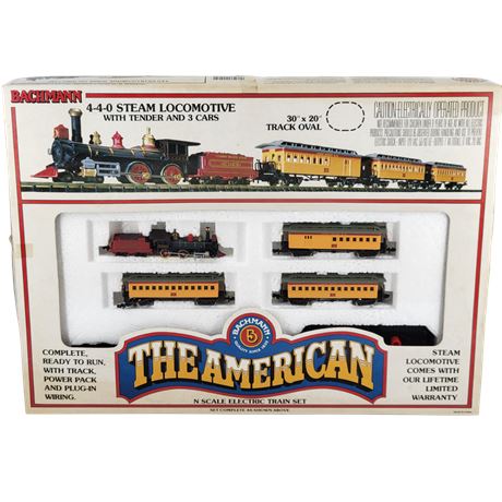 N Scale Electric Train Set 4-4-0 Steam Locomotive, Tender and Three Cars