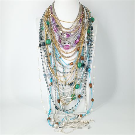 Vintage Necklace Lot, Lot of 13 - Purple, Blue, Green, White, Silver & Gold-Tone