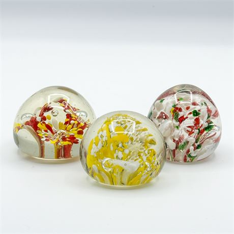 Set of Three Murano-Style Art Glass Paperweights