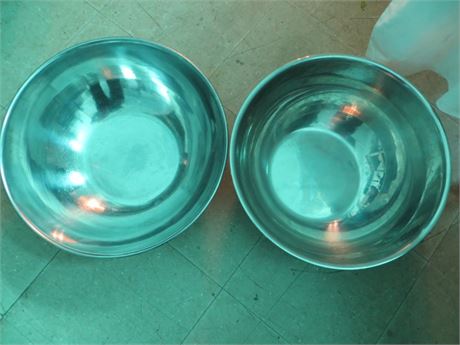LARGE STAINLESS STEEL BOWLS