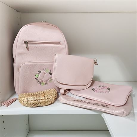 Lot of Thirty-One Brand Pink Pebbled PVC Bags + Sea & Grass Pouch