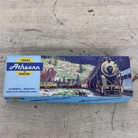 Athearn Trains in Miniature Santa Fe Engine
