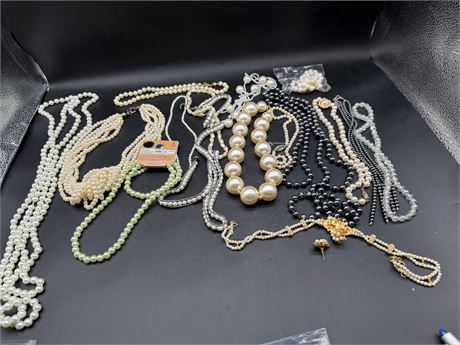 Pearls & Necklace & Earring Set