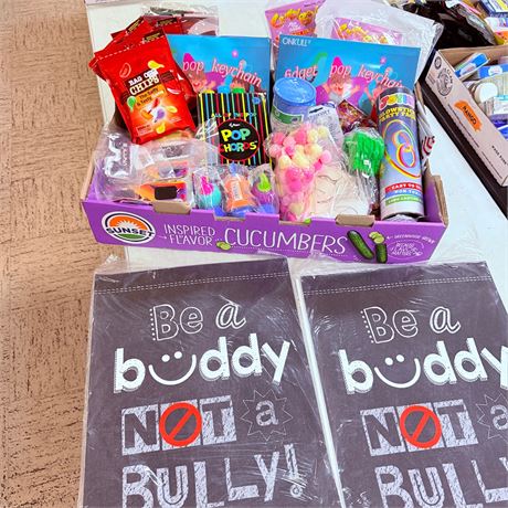 Huge Kids’ Party Lot