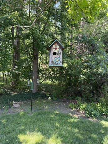 Bird Feeders, 4 Shepard Hooks & Composite Deer