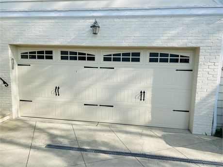 Like New 16x7 Carriage Style Garage Door w/ Liftmaster Opener