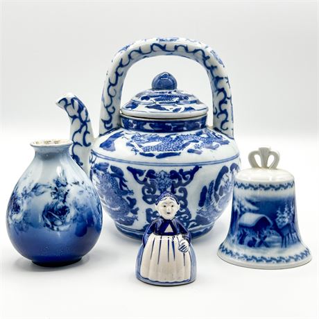 Lot of Four Differing Blue & White Porcelain Pieces