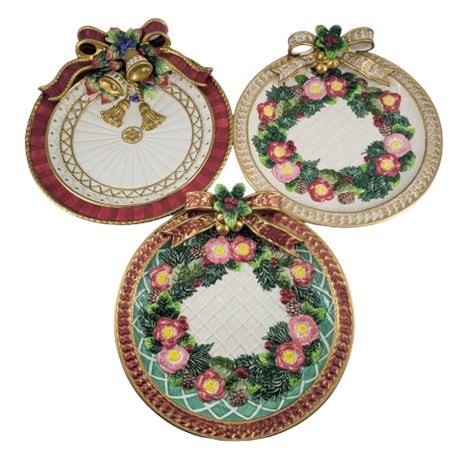 Fitz & Floyd Holiday Bowtie Decorative Plates
