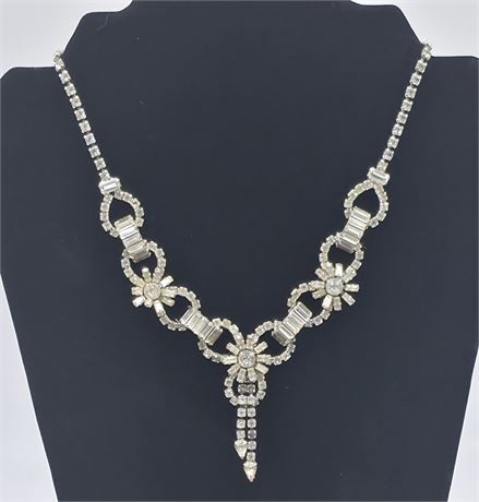 Beautiful Vintage statement rhinestone necklace