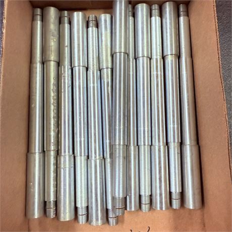 12 NOS Harley Davidson Rear Axles