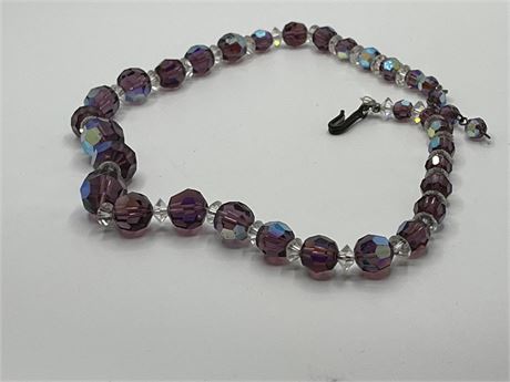 Vintage lavender Aurora borealis necklace