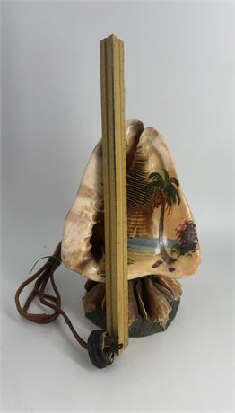 Vintage Conch Sea Shell Table / Night Lamp